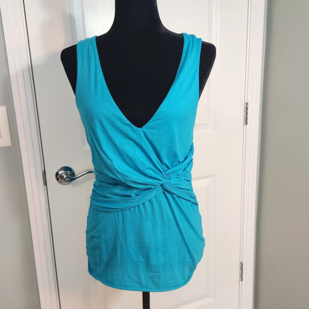 😀  3 For $15 Teal Sleeveless Twist Front Top